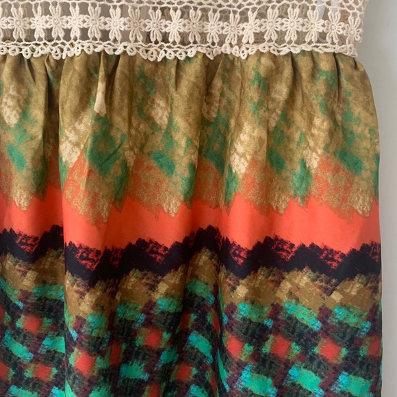 Dress - Picture 2 of 4